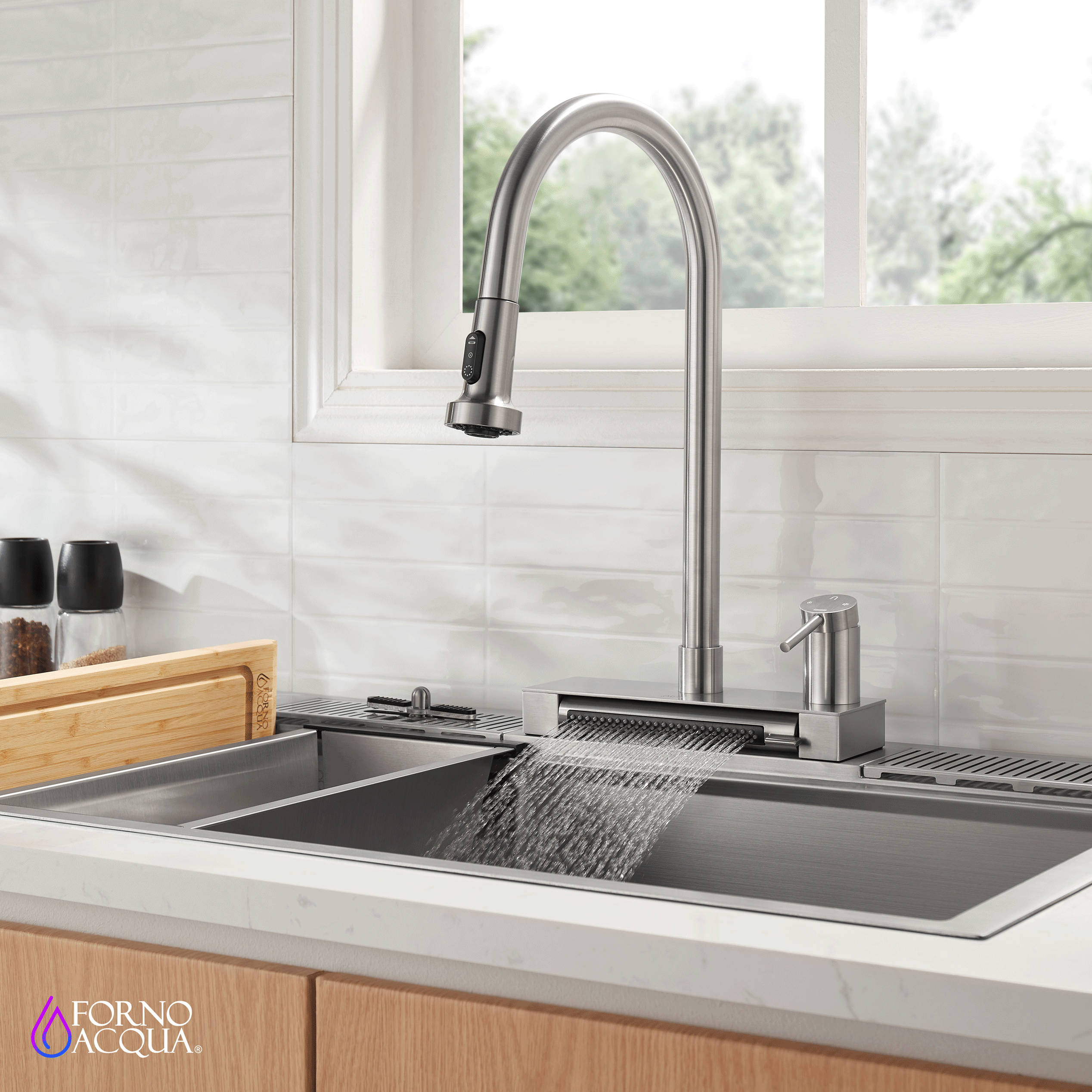 FORNO ACQUA 4 Function Waterfall Pull-Down Kitchen Faucet