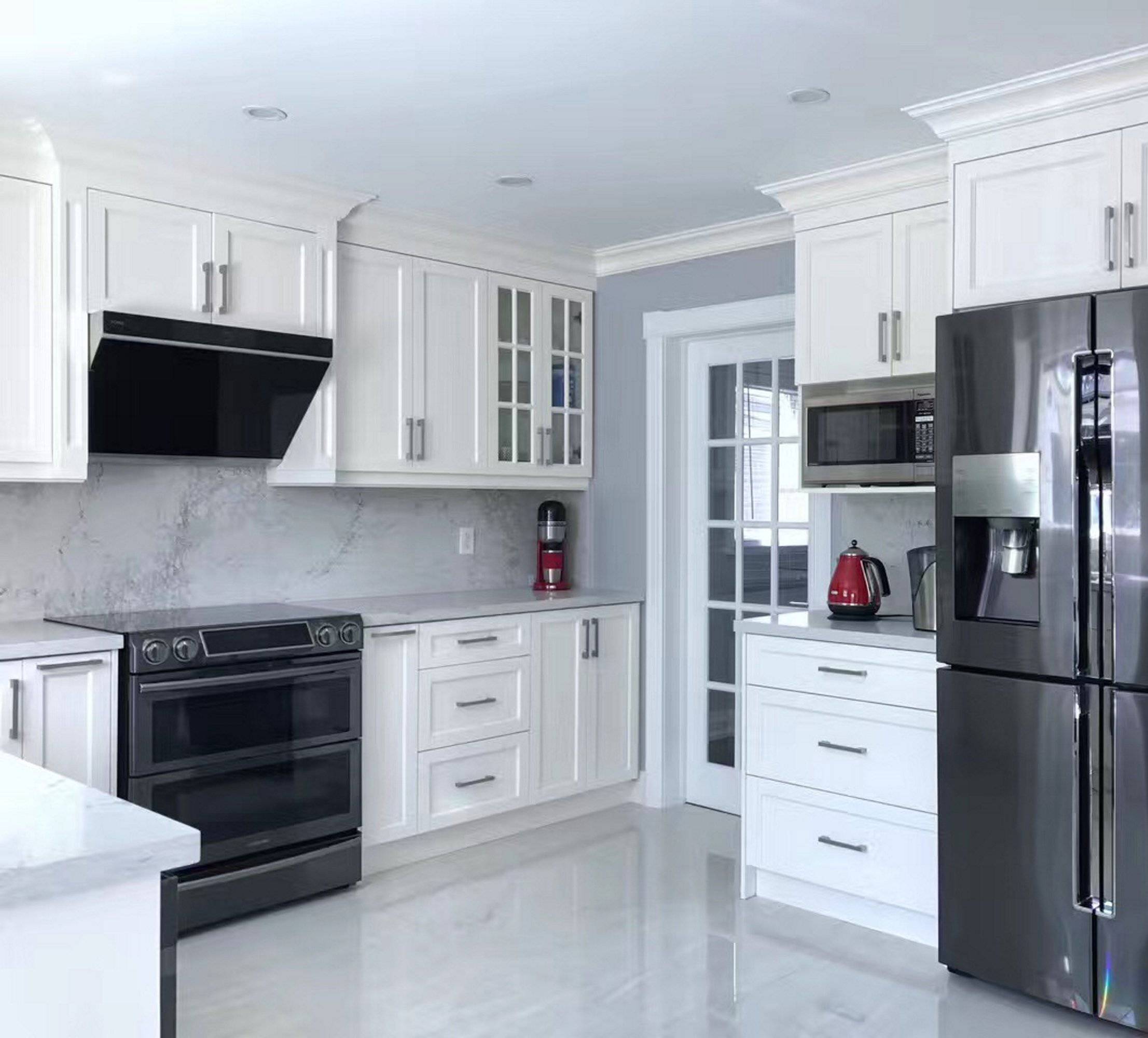 Fotile Slant Vent Series 30 in. 850 CFM Wall Mount Range Hood with Touchscreen | JQG7501