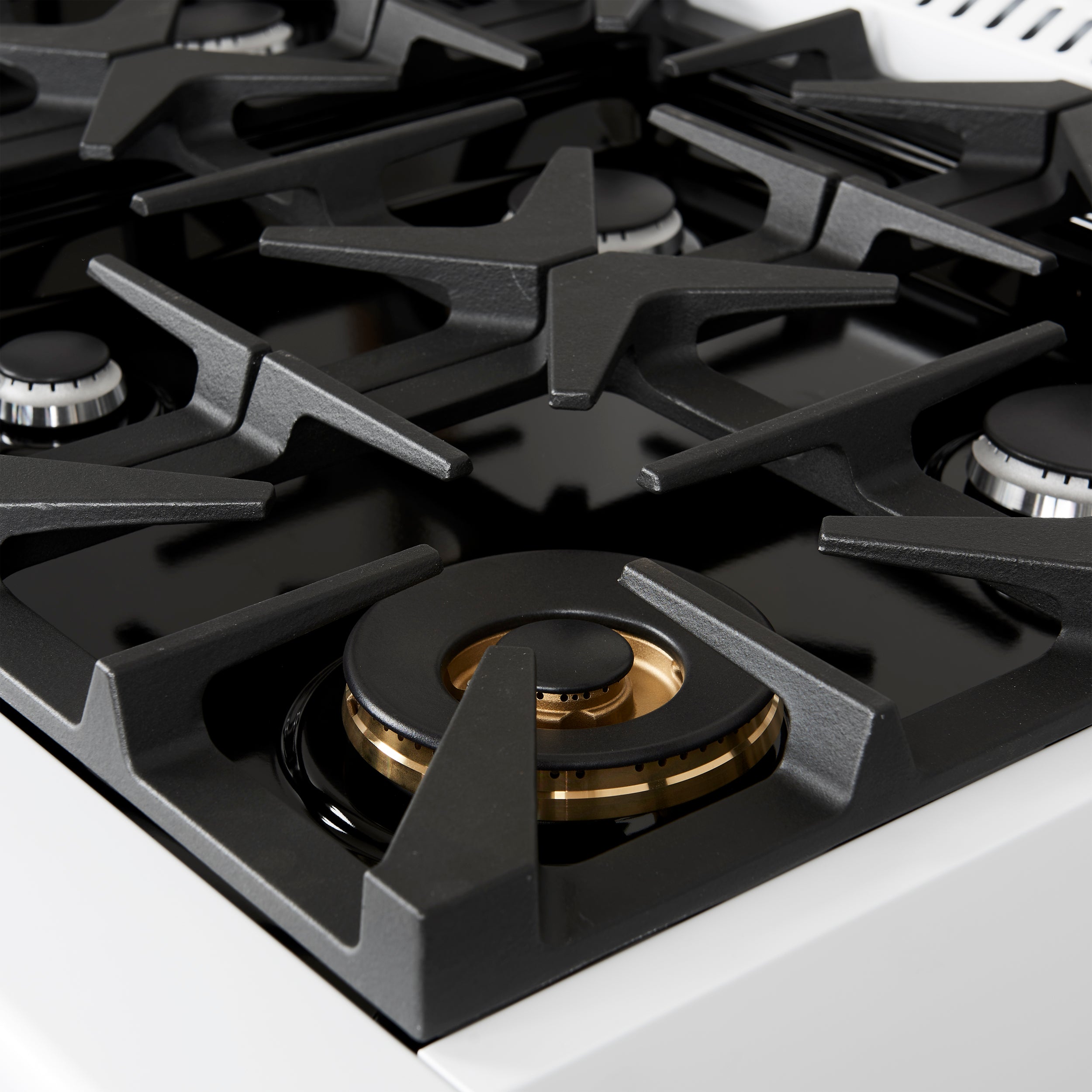 Forno Antico 36 in. 4.5 cu. ft. 6-Burner White Dual Fuel Range with Antique Brass Accents | FFSGS6113-36WHT