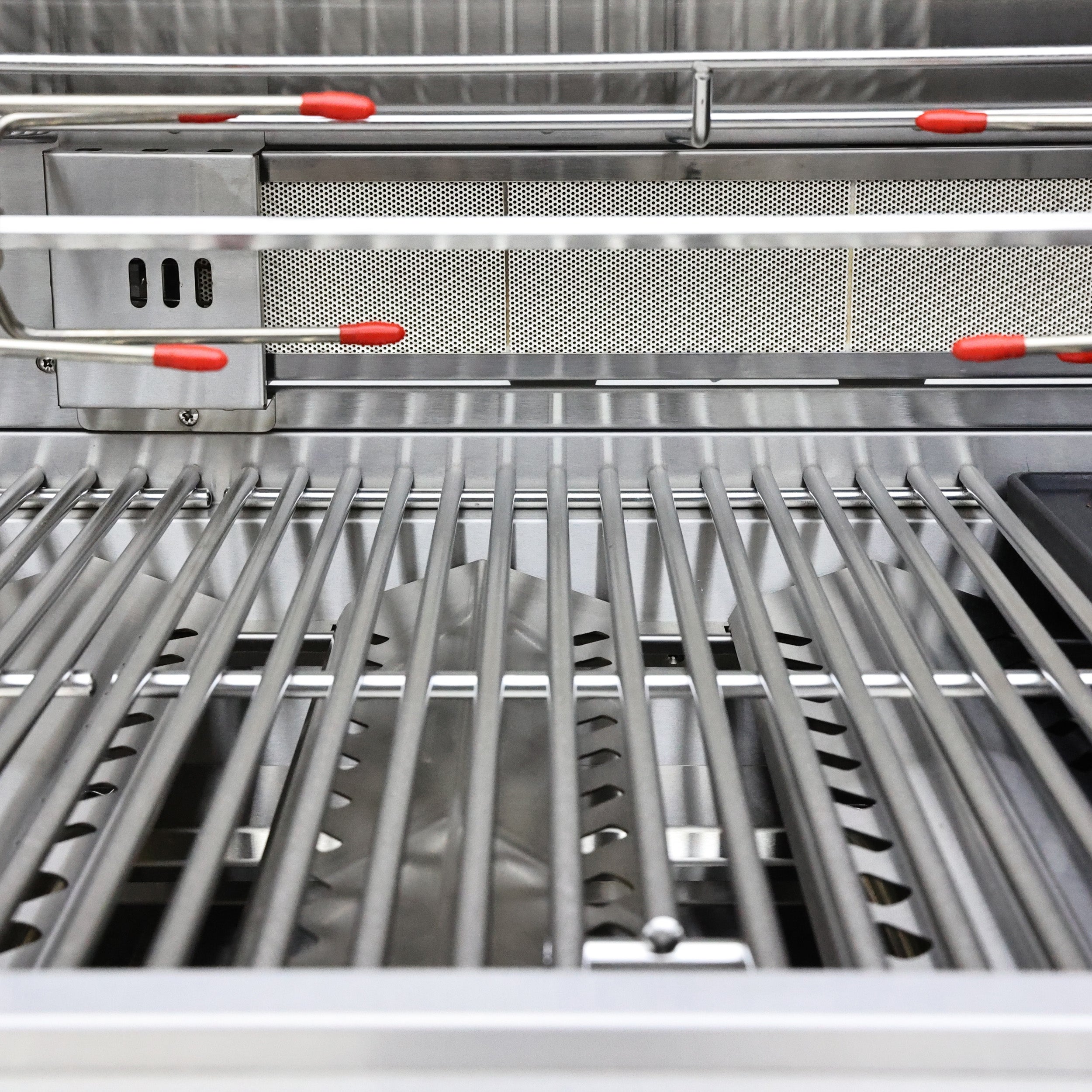 FORNO Bulnes 40-Inch BBQ, 95,000 BTU, 5 Burners, Sear & Rotisserie Infrared with Side Burner, Stainless Steel Outdoor Kitchen with 1.8 cu.ft. Beverage Center & White Sintered Stone Countertops