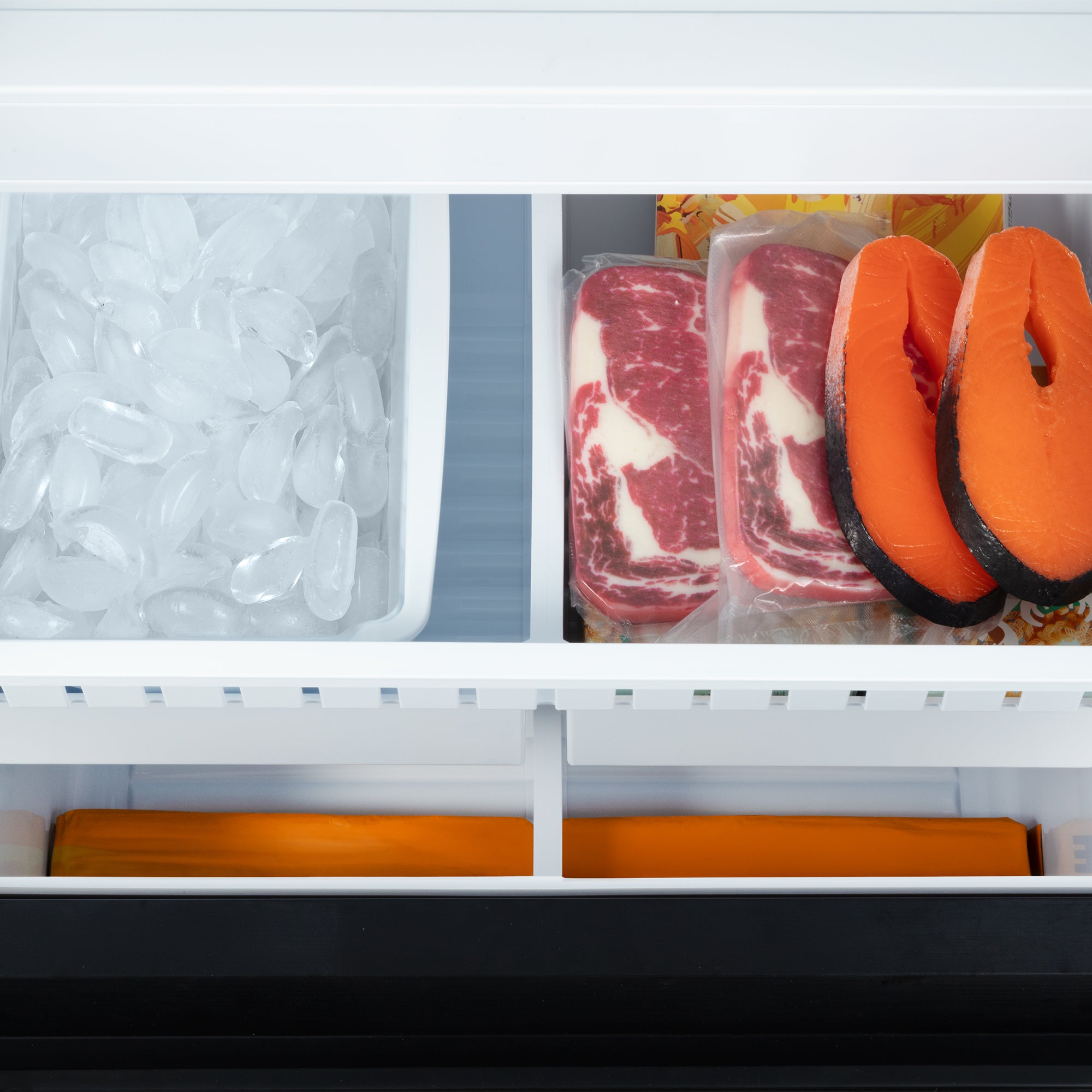 Cosmo Vista 30 in. 17.5 cu. ft. Black French Door Refrigerator with Ice Maker | COS-RFFV183GHBK