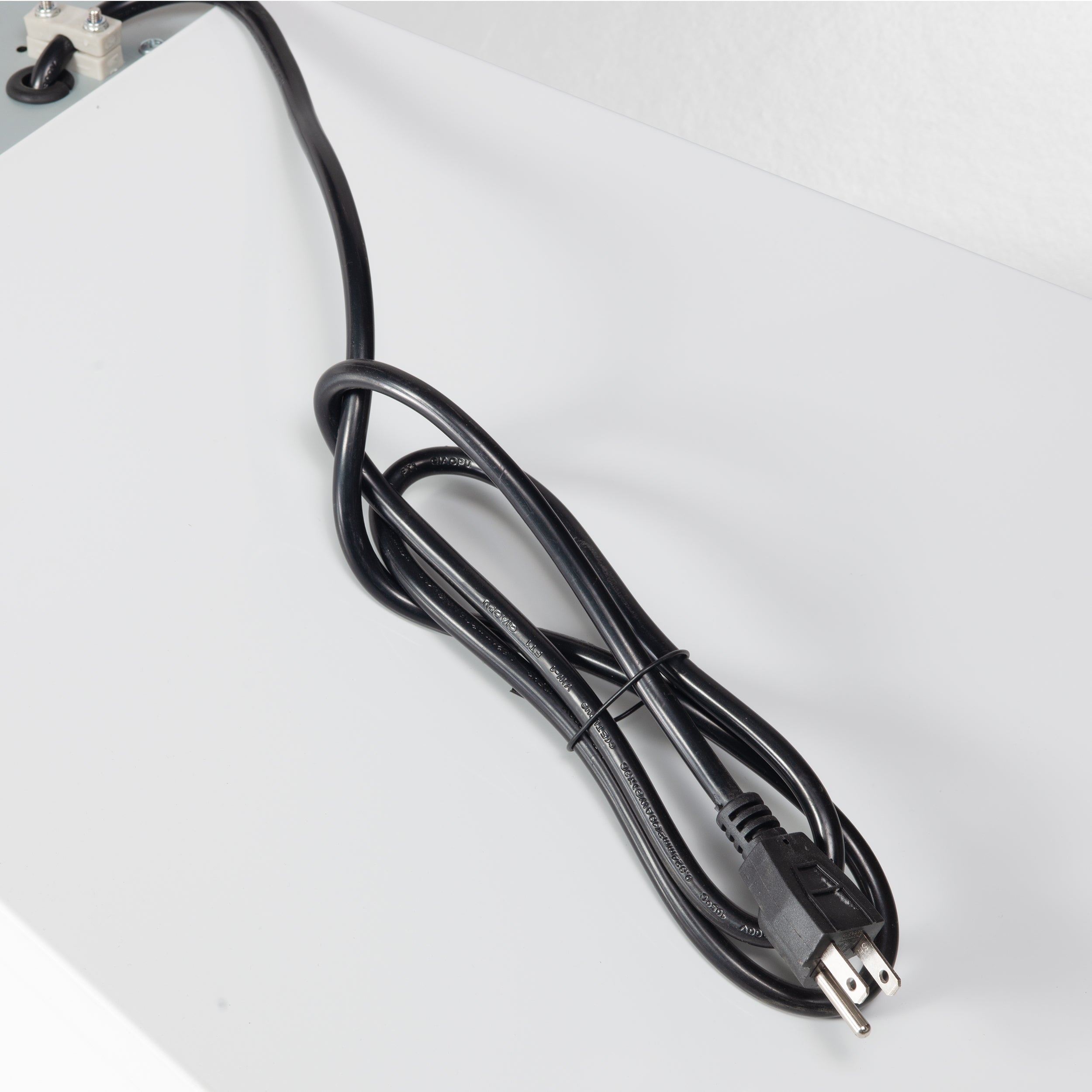 Forno Aria 60 in. 1200 CFM White Convertible Wall Mount Range Hood with Antique Brass Accents | FRHWM5095-60WHT