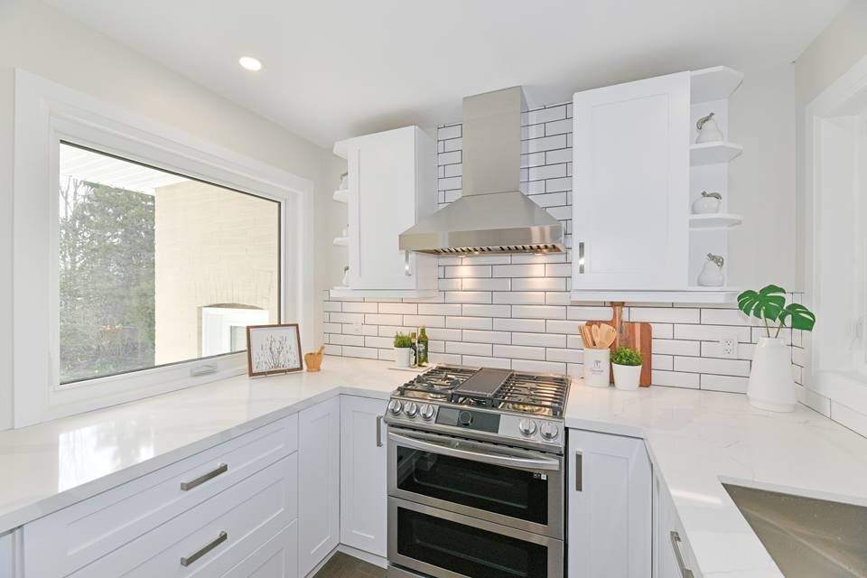 VICTORY Twister 36 in. 750 CFM Stainless Steel Wall Mount Range Hood