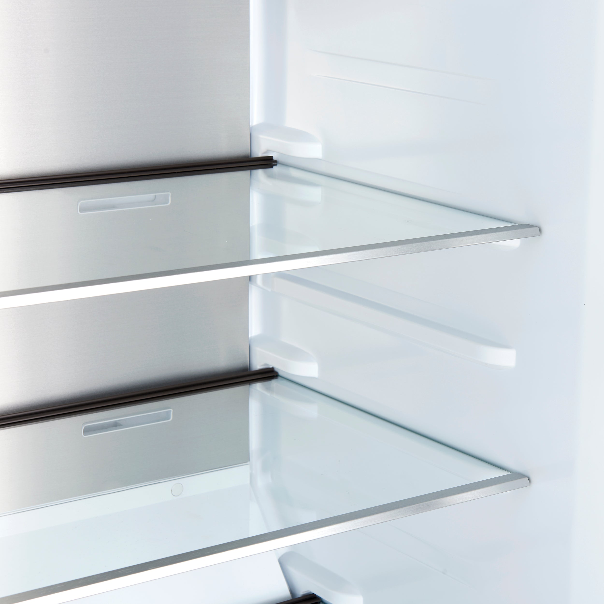 Forno Maderno 28 in. 13.6 cu.ft. Right Swing Black Convertible Refrigerator/Freezer with Antique Brass | FFFFD1722-28BLK-RS